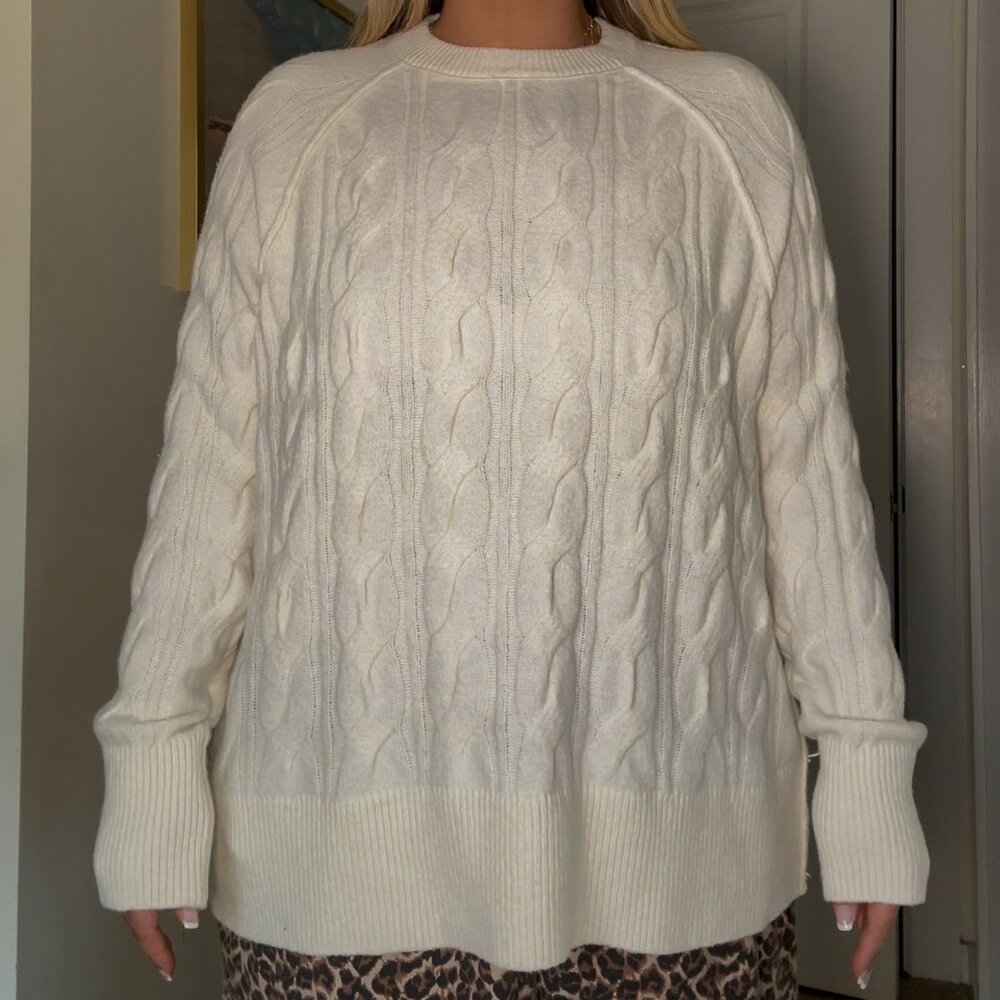 AERIE CABLEKNIT LIGHTWEIGHT OVERSIZED SWEATER-UNWORN